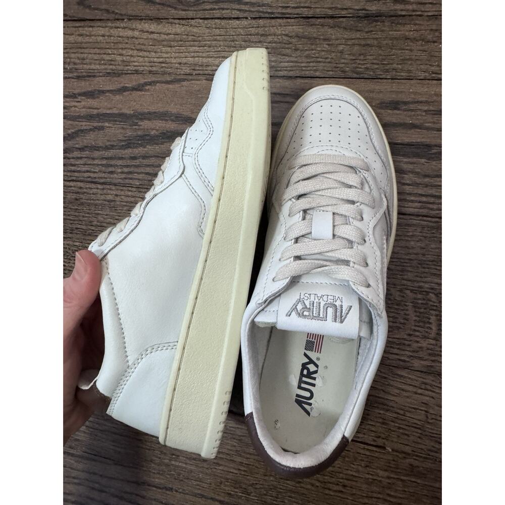 Autry Medalist Low Sneaker White Women's Sz 38 US Sz 8 $290 MSRP - Picture 15 of 16